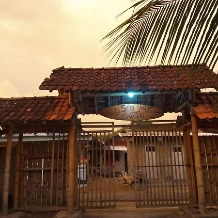 Harry'S Ocean House Watukarung Homestay Kalak Екстер'єр фото