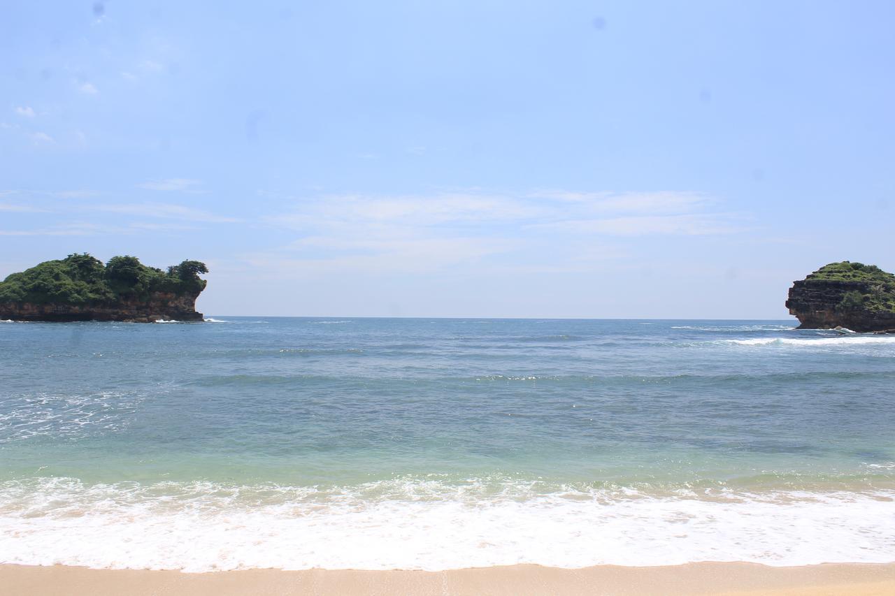 Harry'S Ocean House Watukarung Homestay Kalak Екстер'єр фото