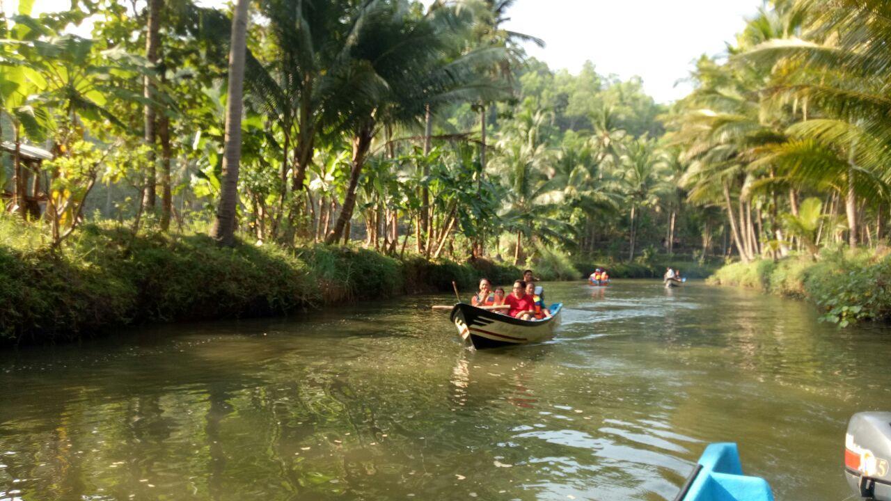 Harry'S Ocean House Watukarung Homestay Kalak Екстер'єр фото